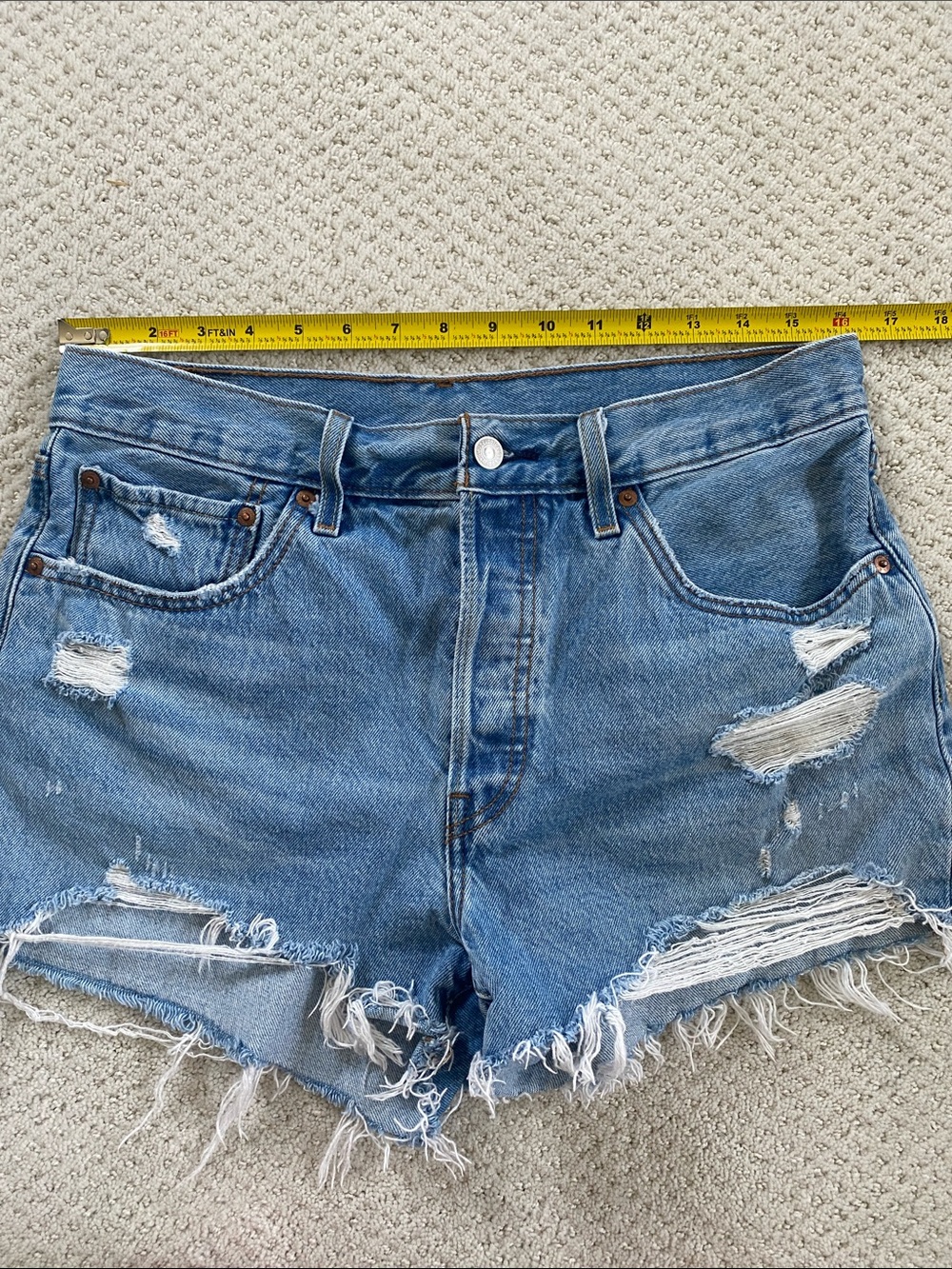 Levi 501 Women's Distressed Denim Shorts - Light Blue, size 31